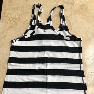 Lululemon tank top size 10